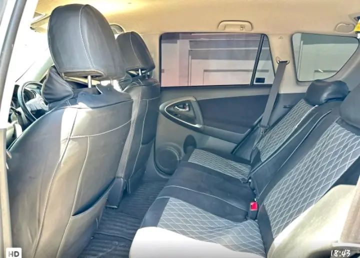 Toyota Vanguard suv thumbnail 6