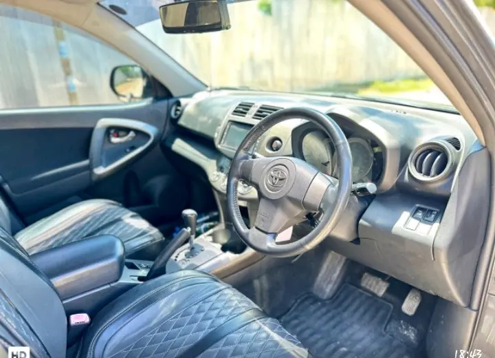 Toyota Vanguard suv thumbnail 7
