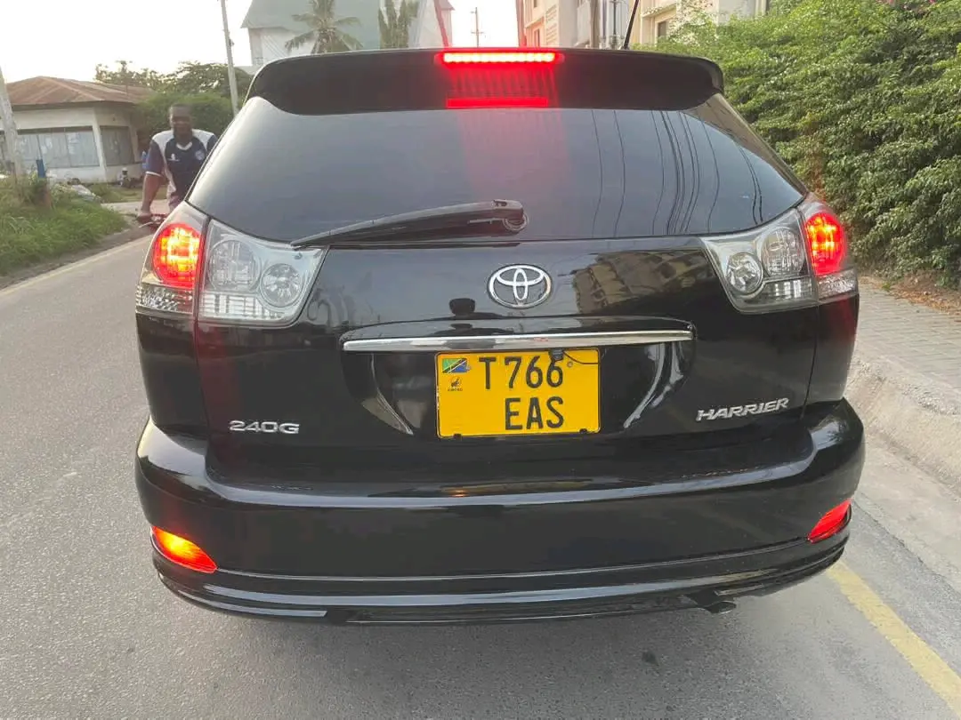 2004 Toyota Harrier SUV for Sale thumbnail 7