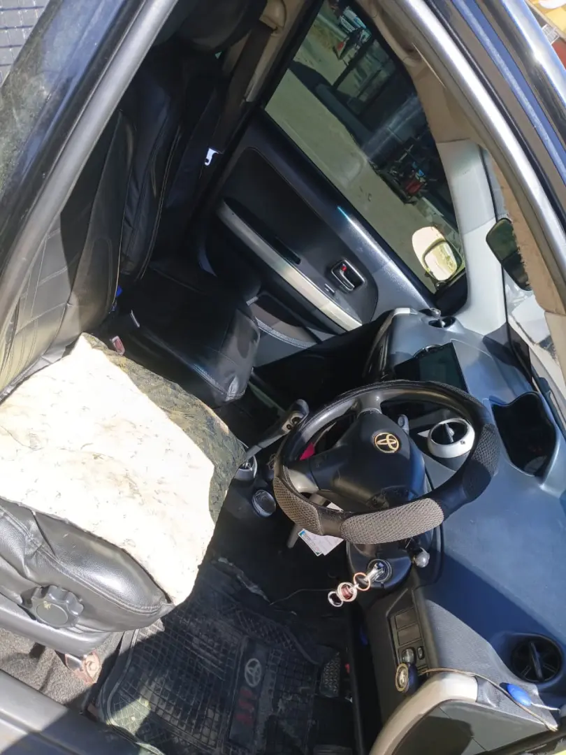 Toyota Ist CJL thumbnail 7