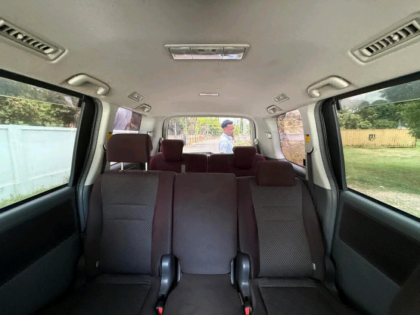 Toyota Noah 2008 Automatic Minivan Reg EHM thumbnail 9