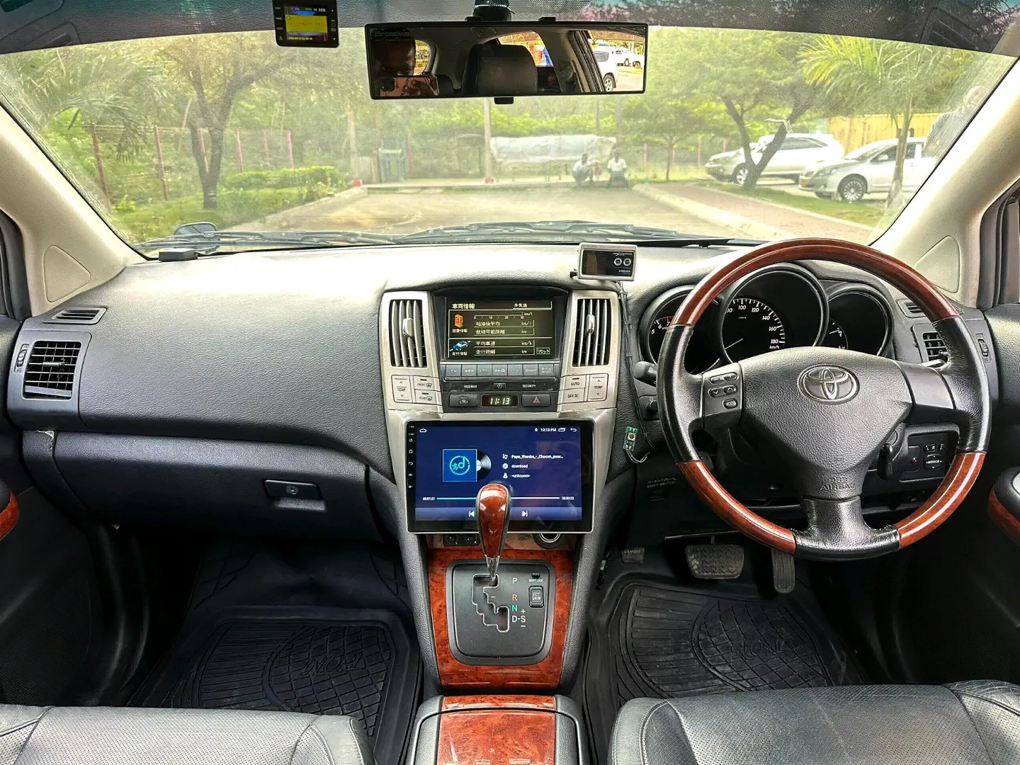 Toyota Harrier 2006 Black SUV (DWY Reg) thumbnail 6
