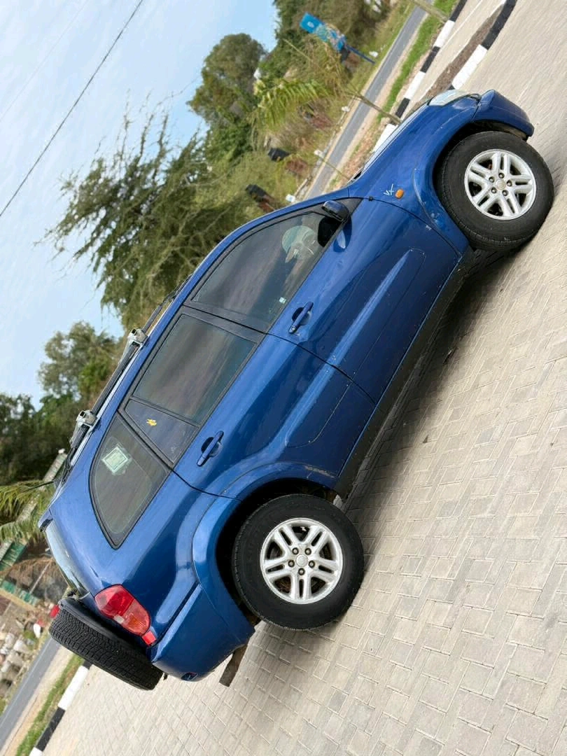 Used Blue Toyota RAV4 SUV 1990 CC thumbnail 6