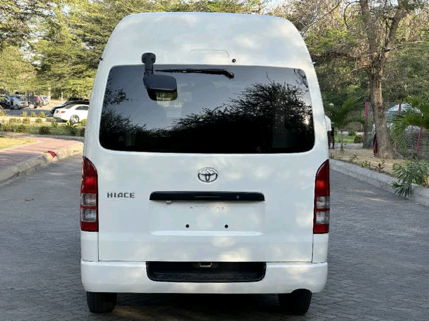 2006 Toyota Hiace Van 2700cc Automatic thumbnail 5