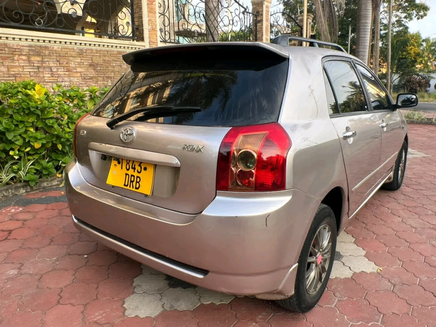 Toyota RunX 2006 Model for Sale thumbnail 4