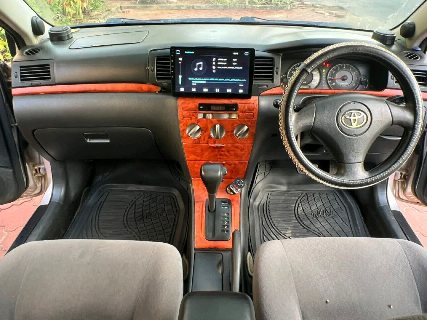 Toyota RunX 2006 Model for Sale thumbnail 6