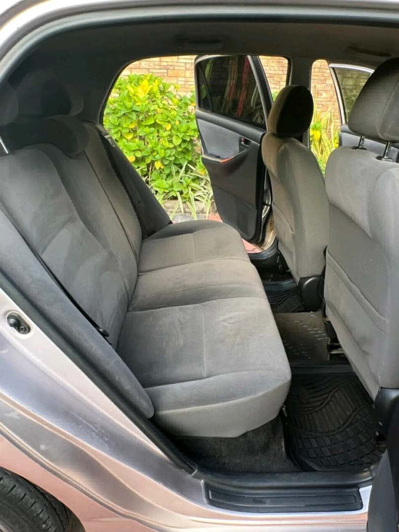 Toyota RunX 2006 Model for Sale thumbnail 7