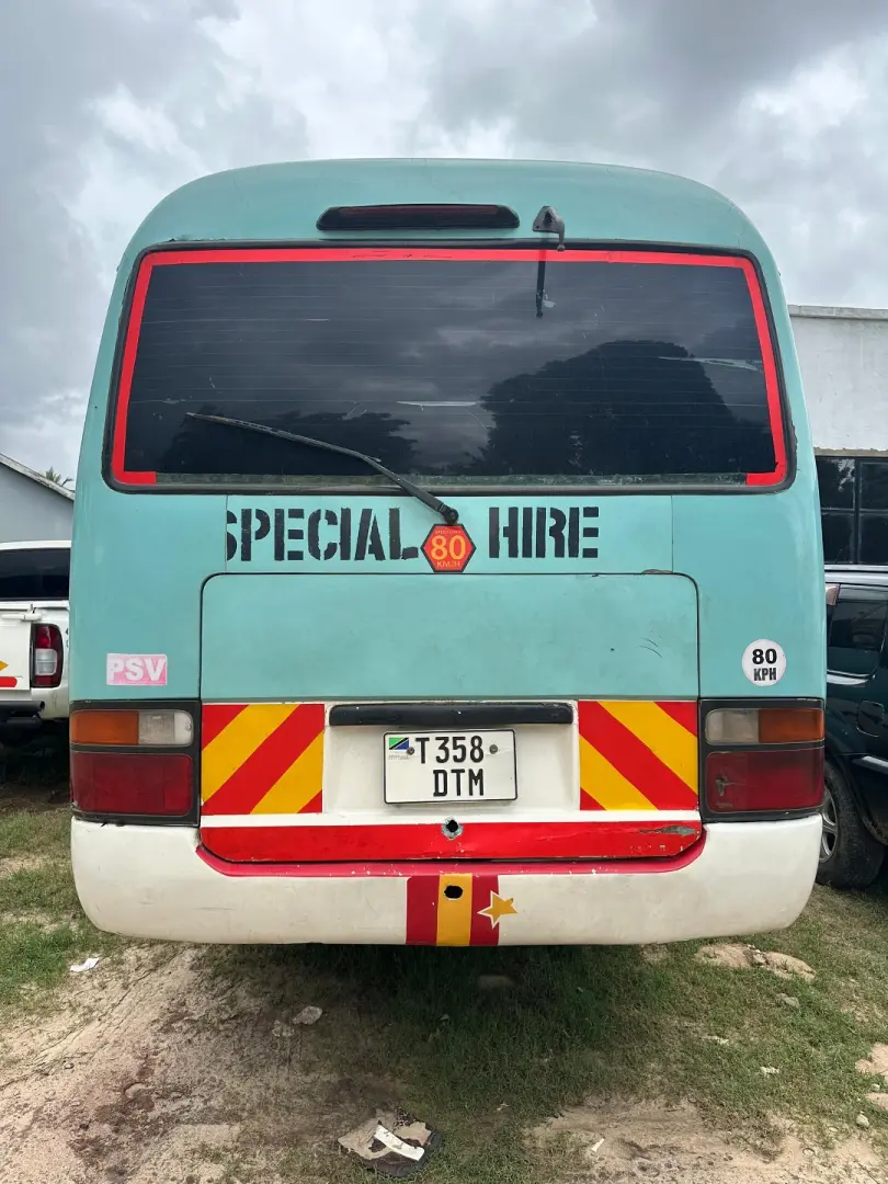 Nissan Coaster Bus - 1HD-T Engine thumbnail 3