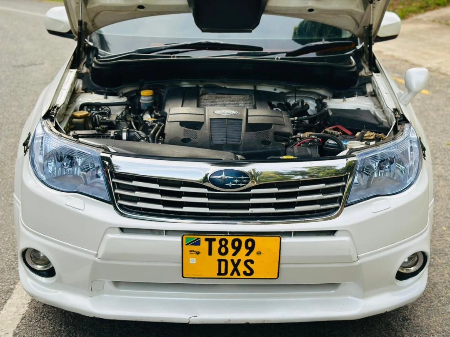 Subaru Forester 2010 (1990cc) - Mwanza thumbnail 4