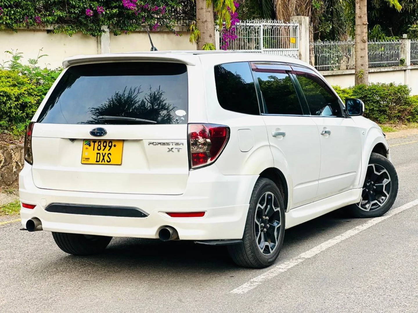 Subaru Forester 2010 (1990cc) - Mwanza thumbnail 6