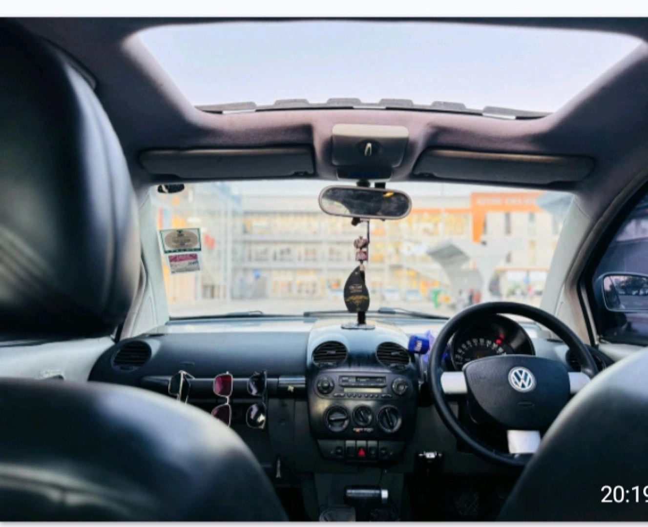 Volkswagen Beetle Qali Sana For Sale (Silver, Automatic) thumbnail 7