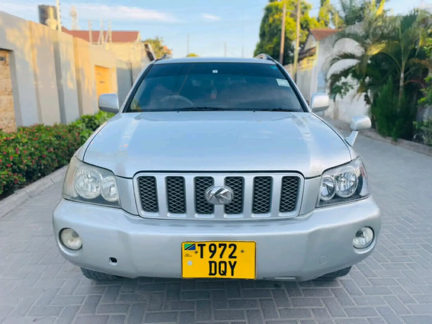 Toyota Kluger SUV 2001