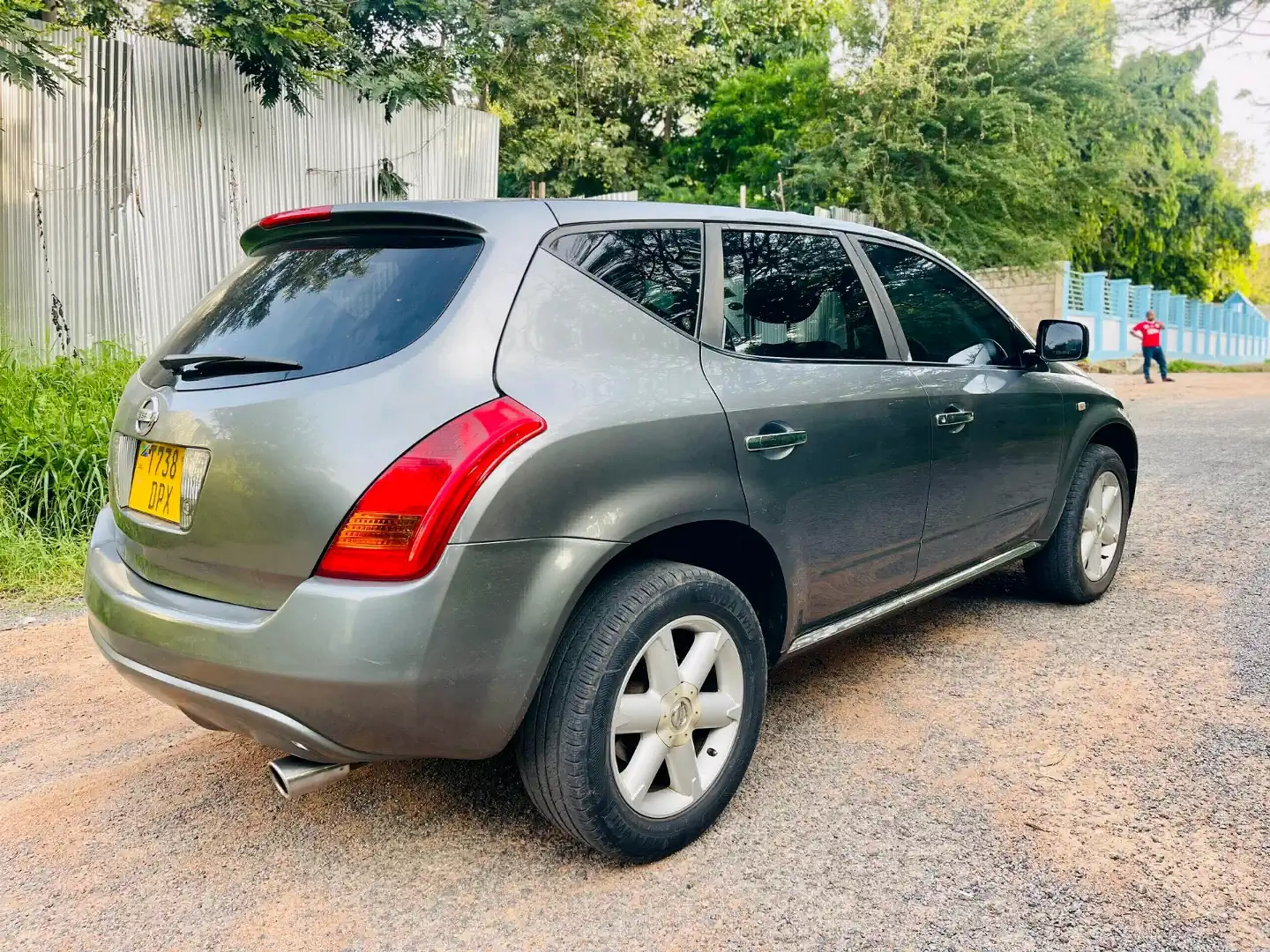 Nissan Murano Grey Sedan for Sale thumbnail 5