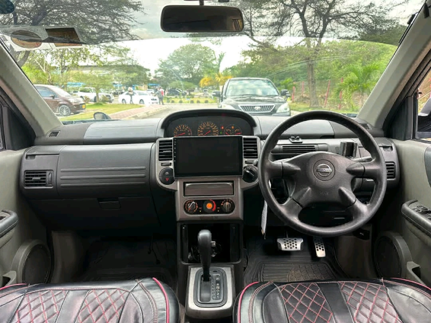 Used 2006 Black Nissan X-Trail SUV (DYF) thumbnail 8
