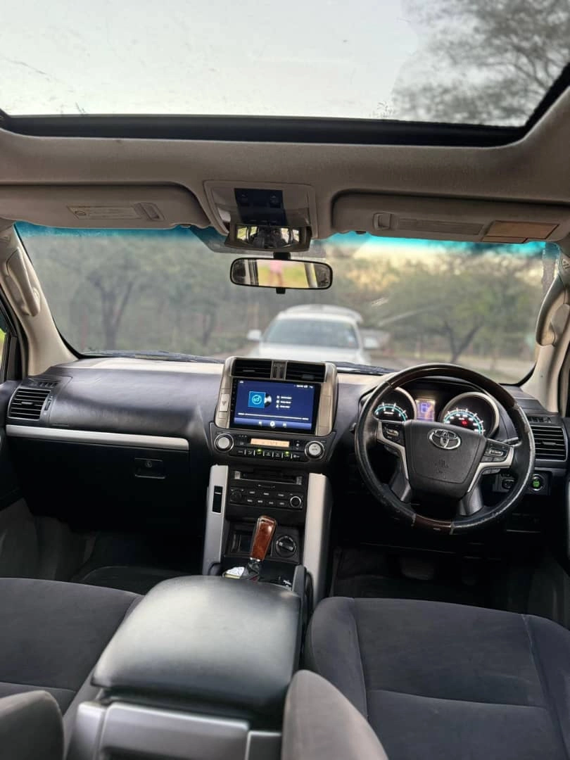 Toyota Land Cruiser Prado 150 (2018) thumbnail 6