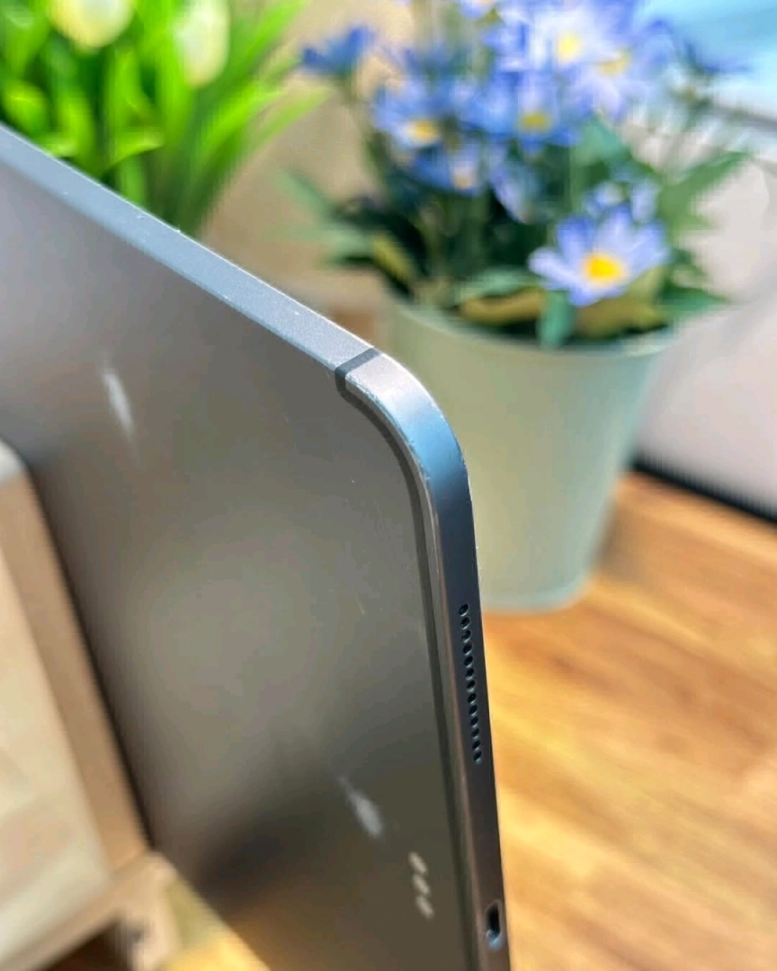 Apple iPad Pro 11-inch (2018) 512GB Tablet thumbnail 3