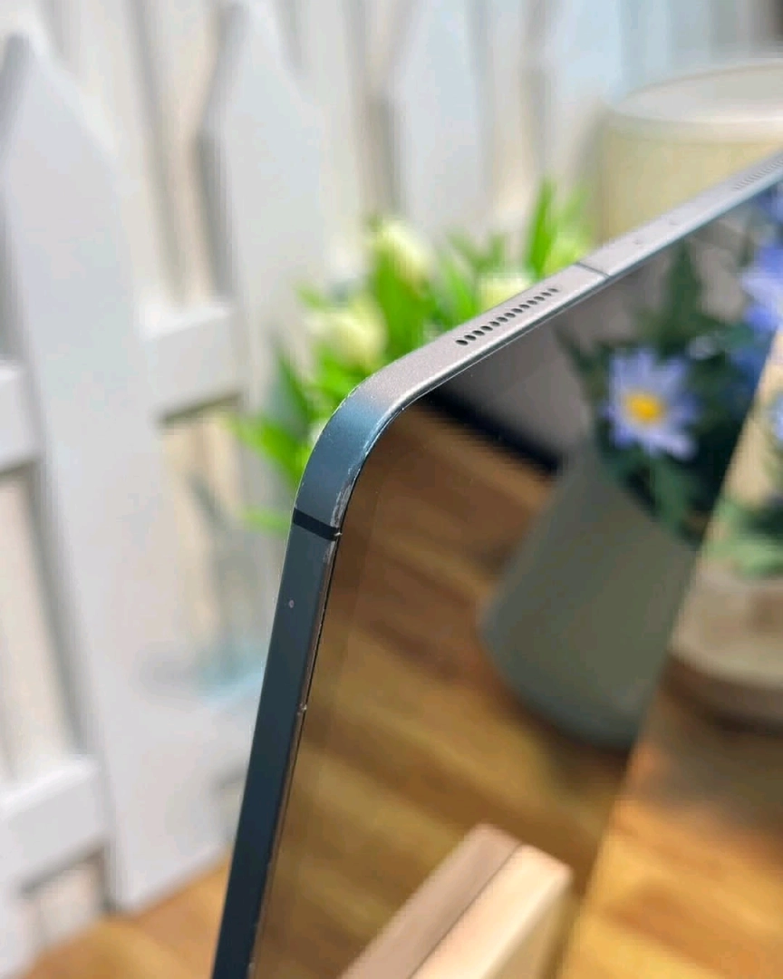 Apple iPad Pro 11-inch (2018) 512GB Tablet thumbnail 5