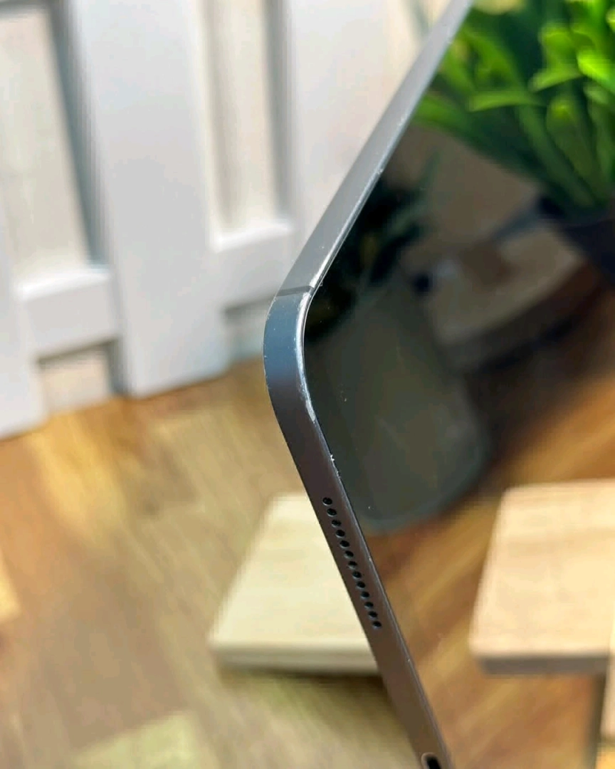 Apple iPad Pro 11-inch (2018) 512GB Tablet thumbnail 6