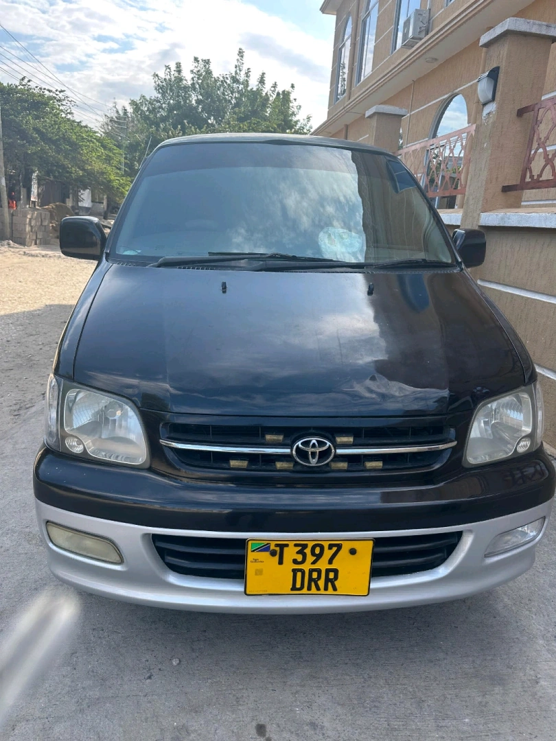 Toyota Noah S40 Super Extra Limo