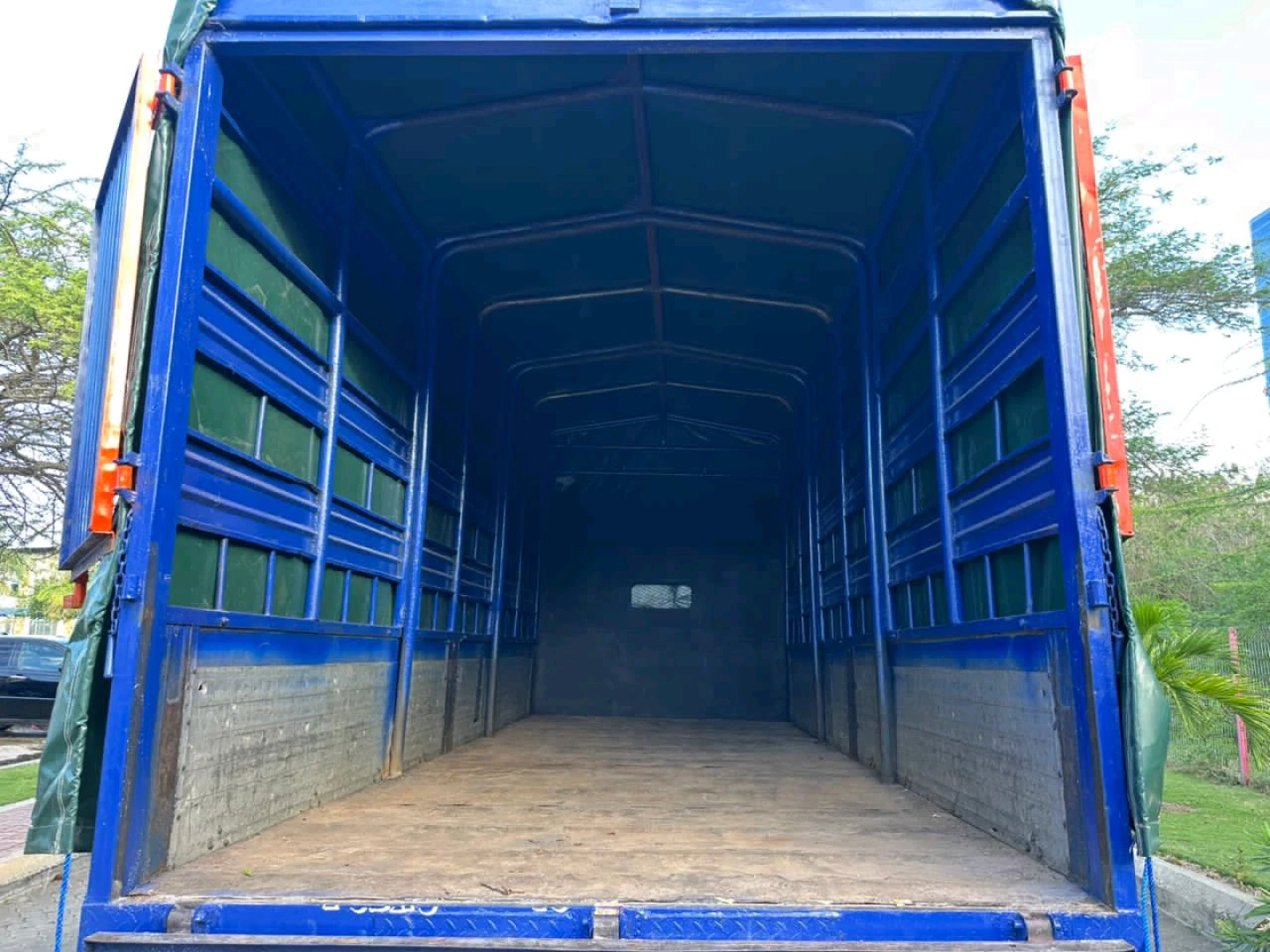 Mitsubishi Canter Truck 1996, 3.5 Ton, Exchange Allowed thumbnail 3