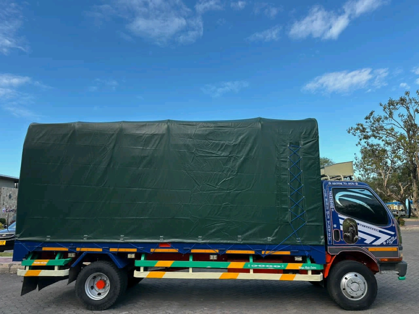 Mitsubishi Canter Truck 1996, 3.5 Ton, Exchange Allowed thumbnail 7