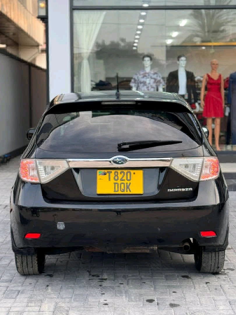 Black Subaru Impreza Hatchback 2008 thumbnail 3