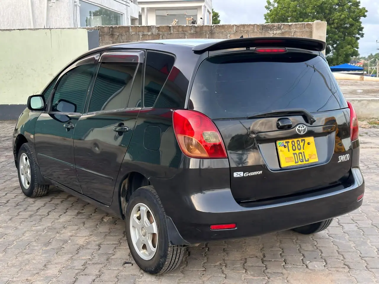 Toyota Spacio Nyeusi, Condition Nzuri thumbnail 2