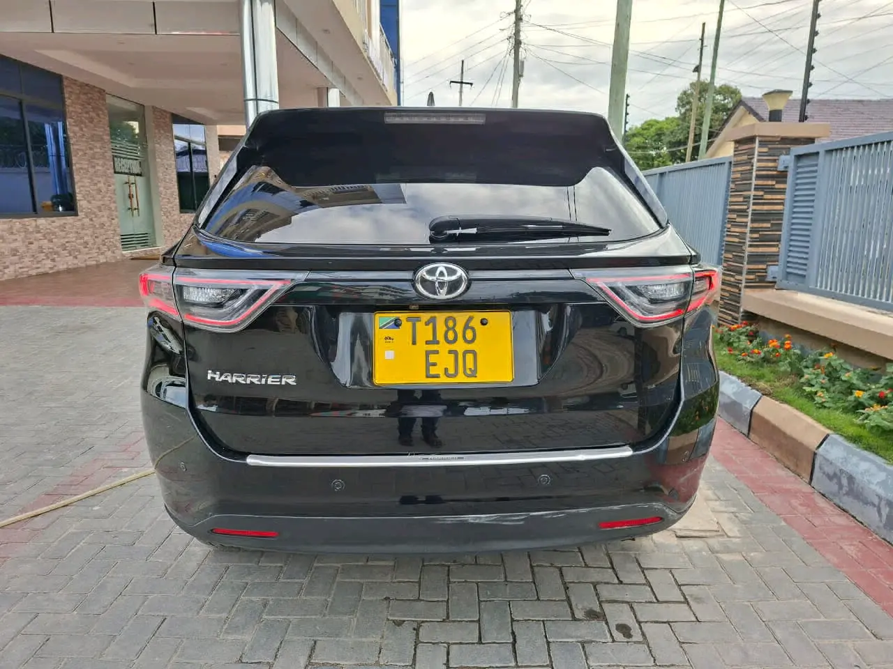 Toyota Harrier Anaconda 2016 thumbnail 4