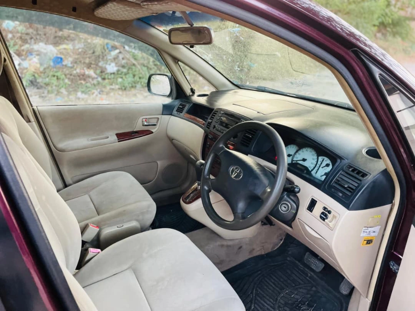 Maroon Toyota Spacio DTB for Sale thumbnail 3