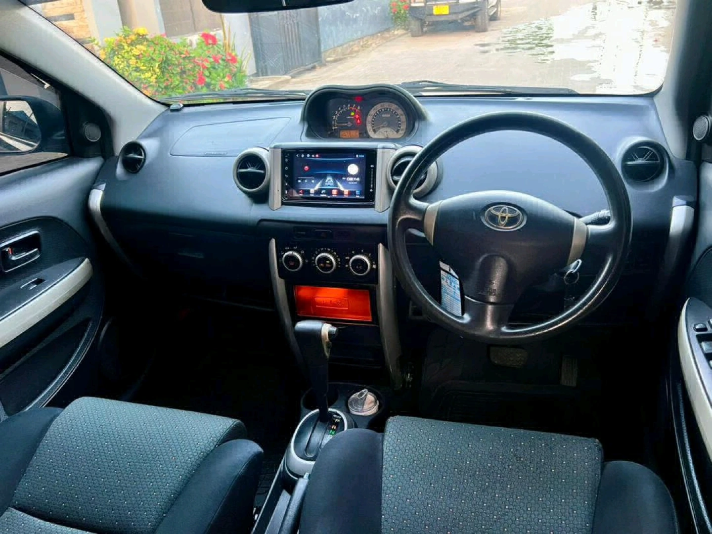 Toyota Ist 2006 Black Sedan (Reg DXN) thumbnail 8