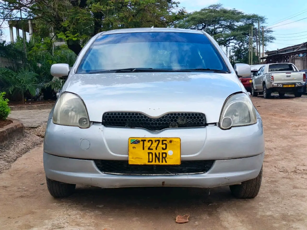 Toyota Vitz DNR thumbnail 4