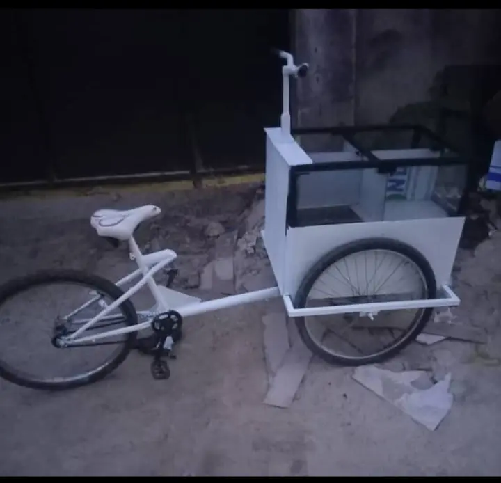 Baiskeli 2 za Biashara (Cargo Bicycles with Display Box)