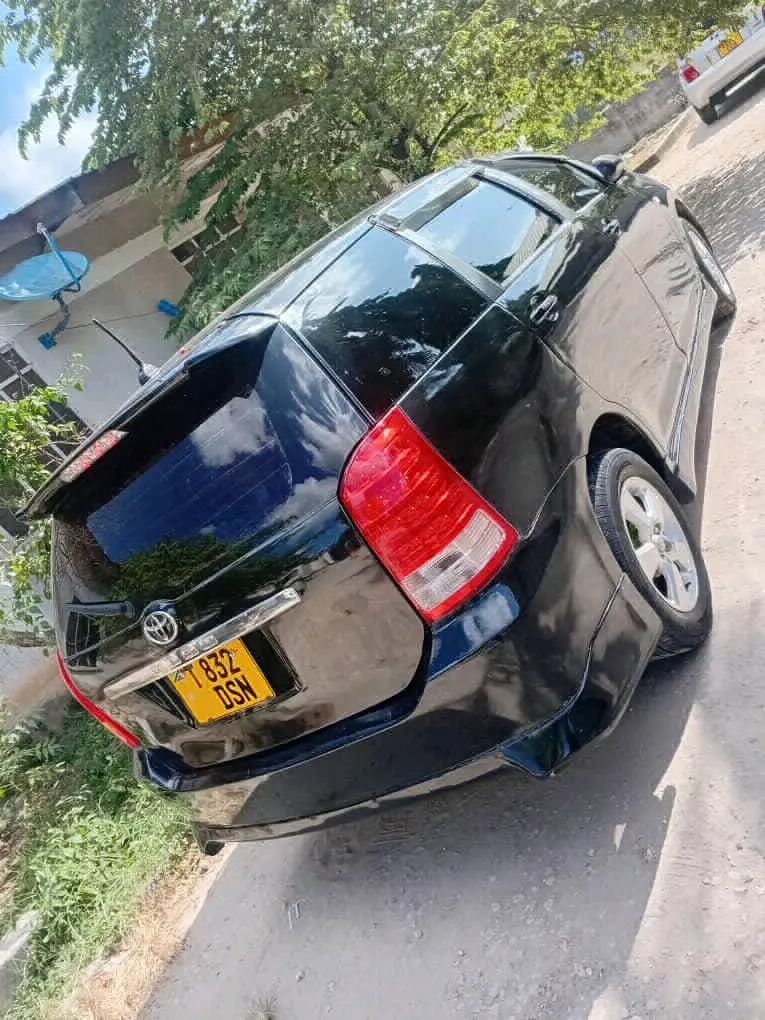 Black Toyota Wish thumbnail 6