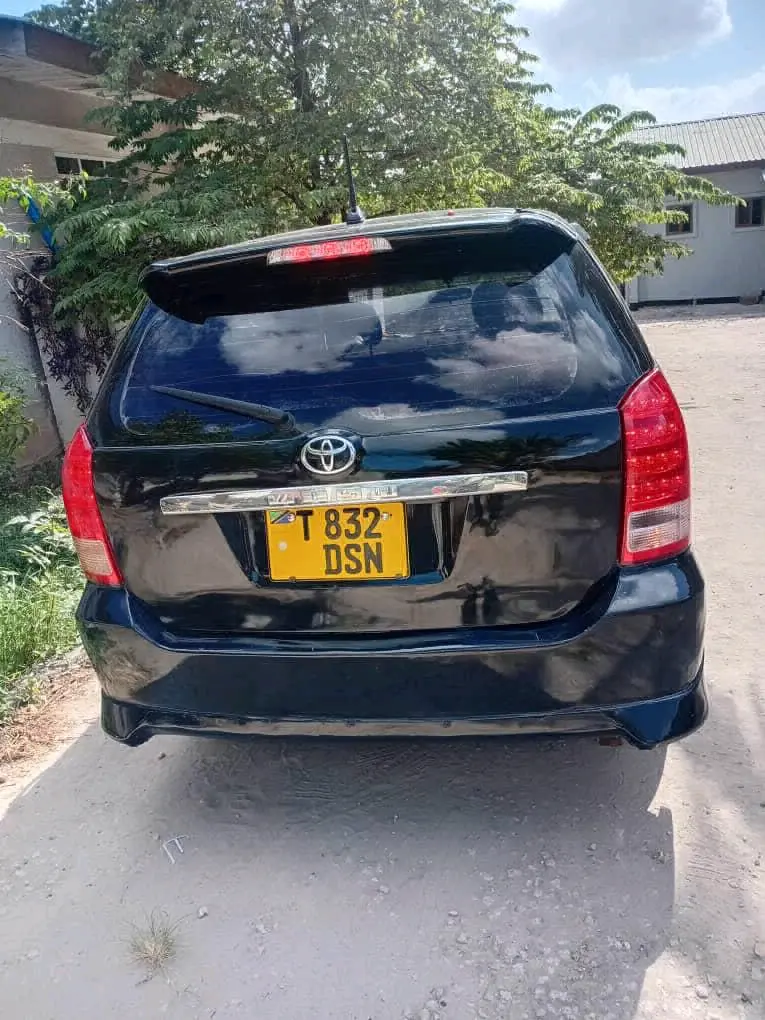 Black Toyota Wish thumbnail 7