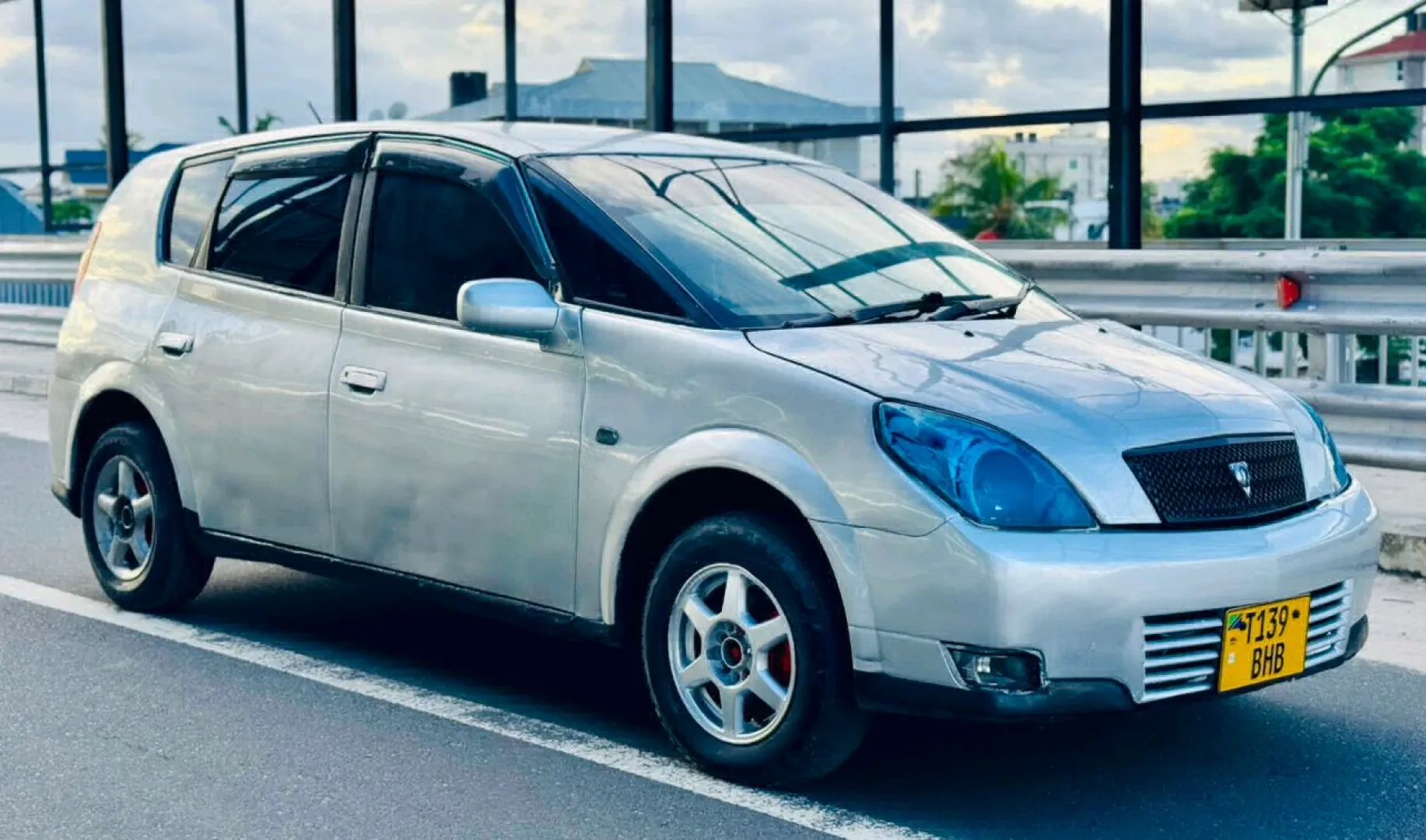 Silver Toyota Opa 1ZZ Engine (Reg No. BHB) thumbnail 6