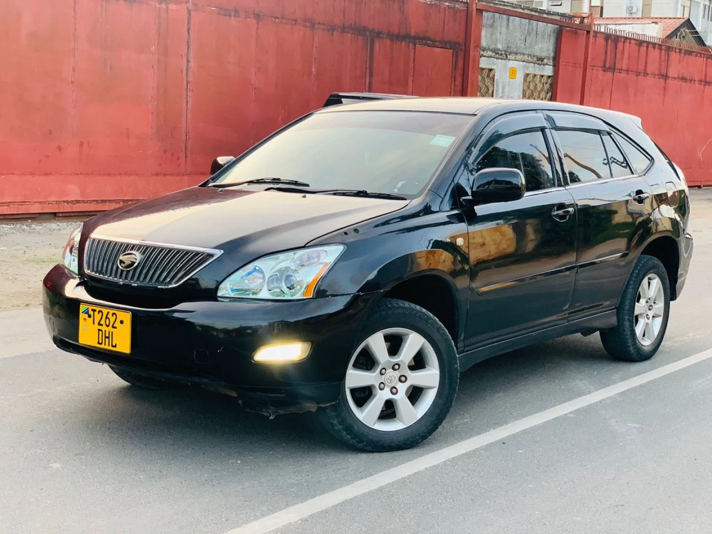 Toyota Harrier 2006 Automatic For Sale thumbnail 8