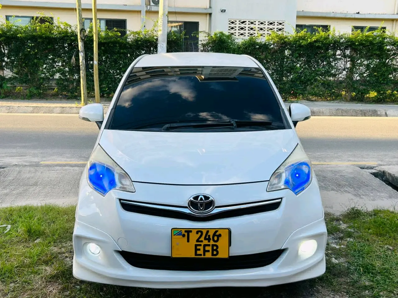 Toyota Ractis 2012 (EFB) thumbnail 3