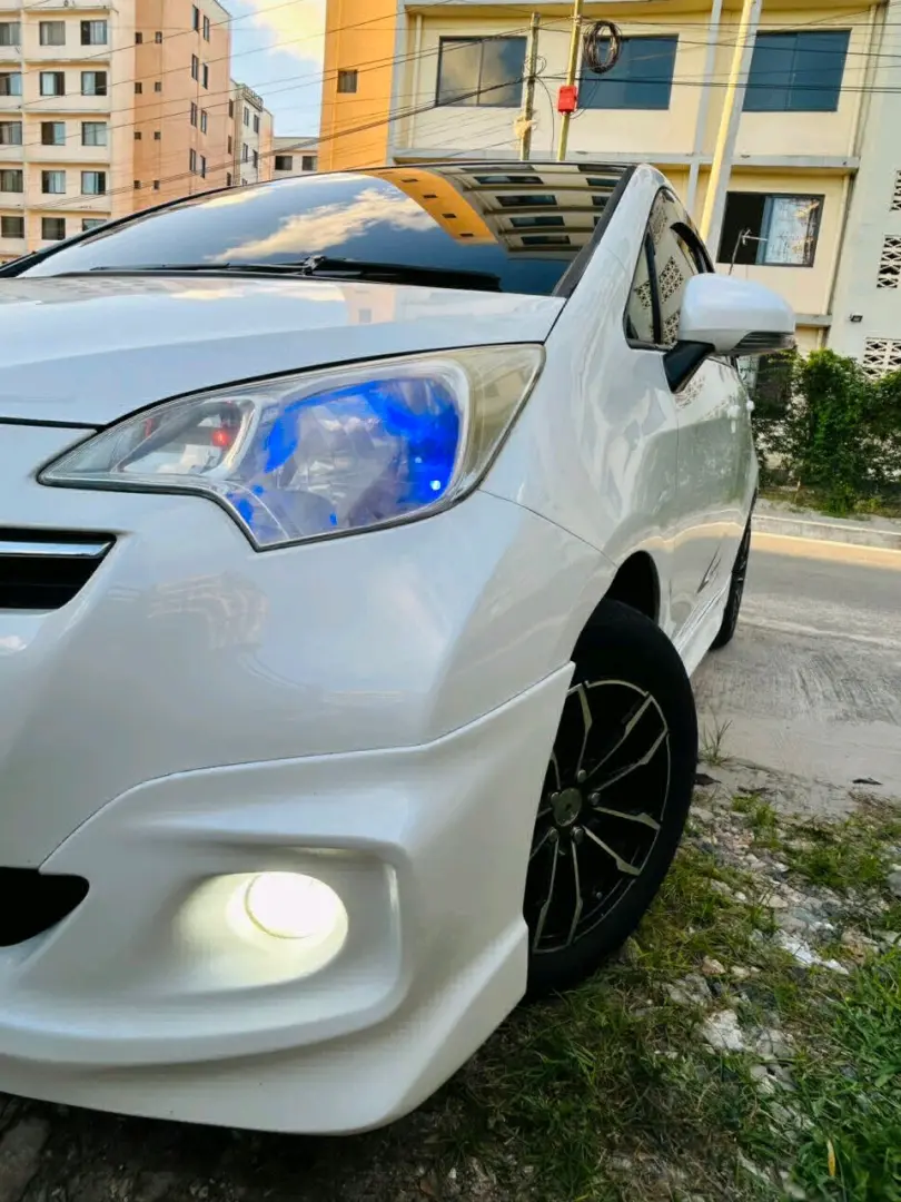 Toyota Ractis 2012 (EFB) thumbnail 4