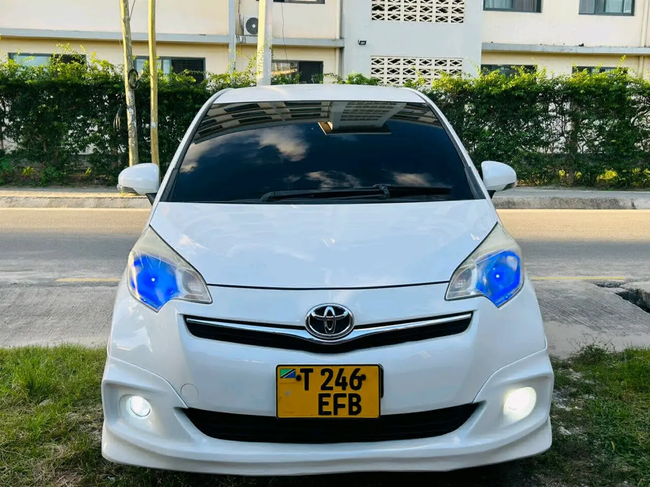 Toyota Ractis 2012 (EFB) thumbnail 8