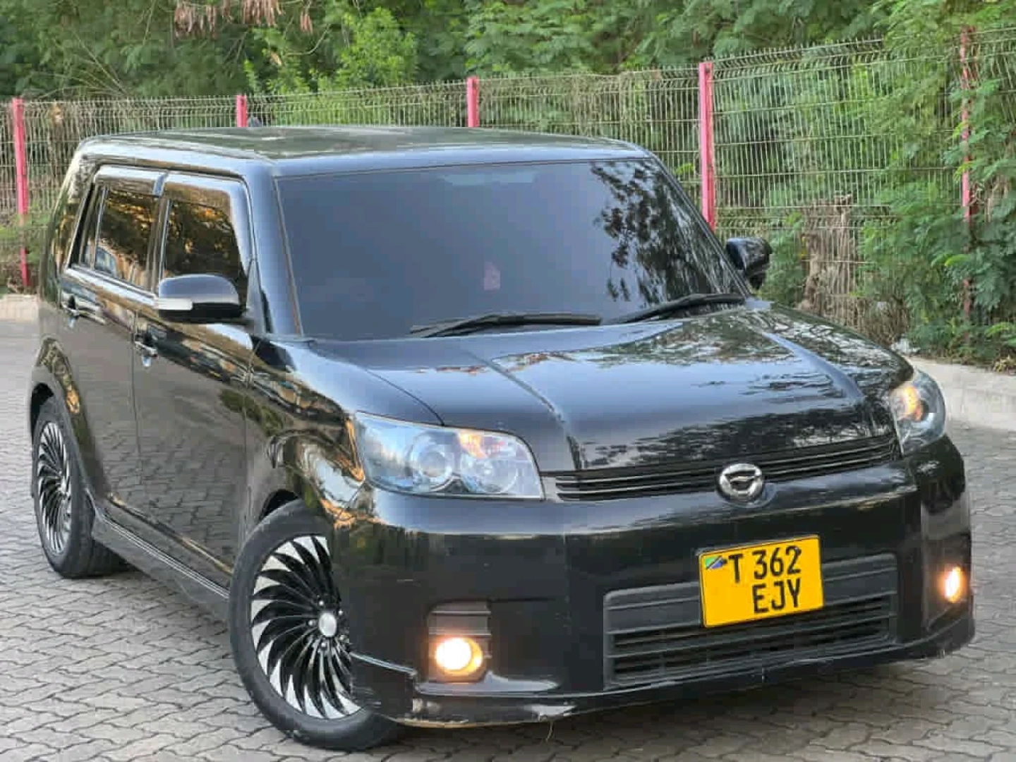 Toyota Rumion 2010, 1490cc, Low Mileage thumbnail 5