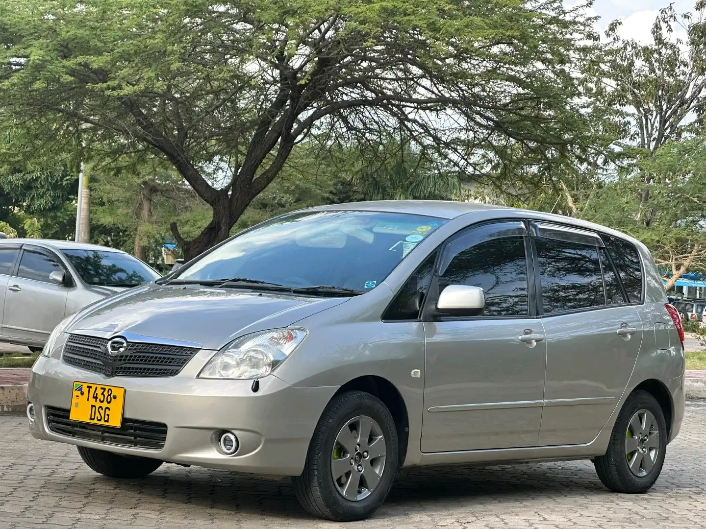 Toyota Spacio 2005 Silver - 1490cc thumbnail 4