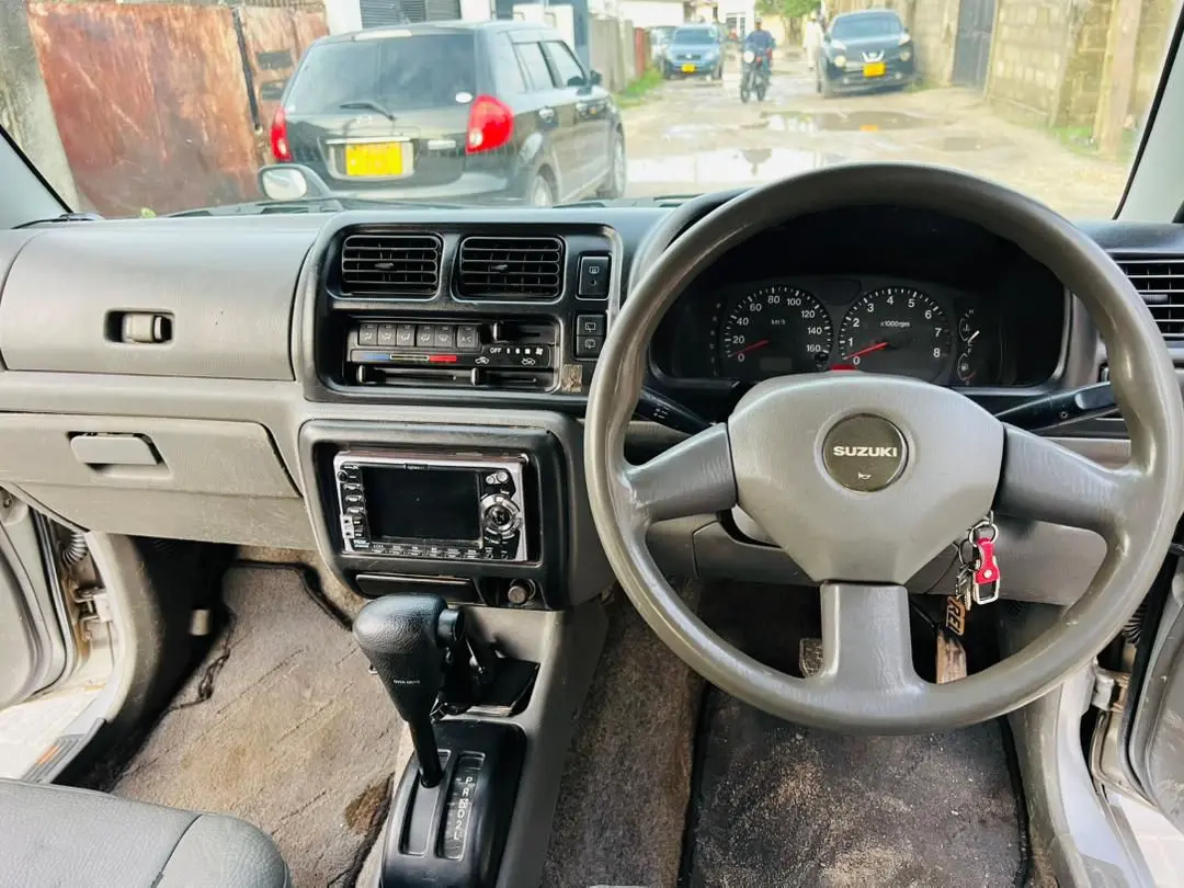 Suzuki Jimny 1998 Silver 4WD thumbnail 3