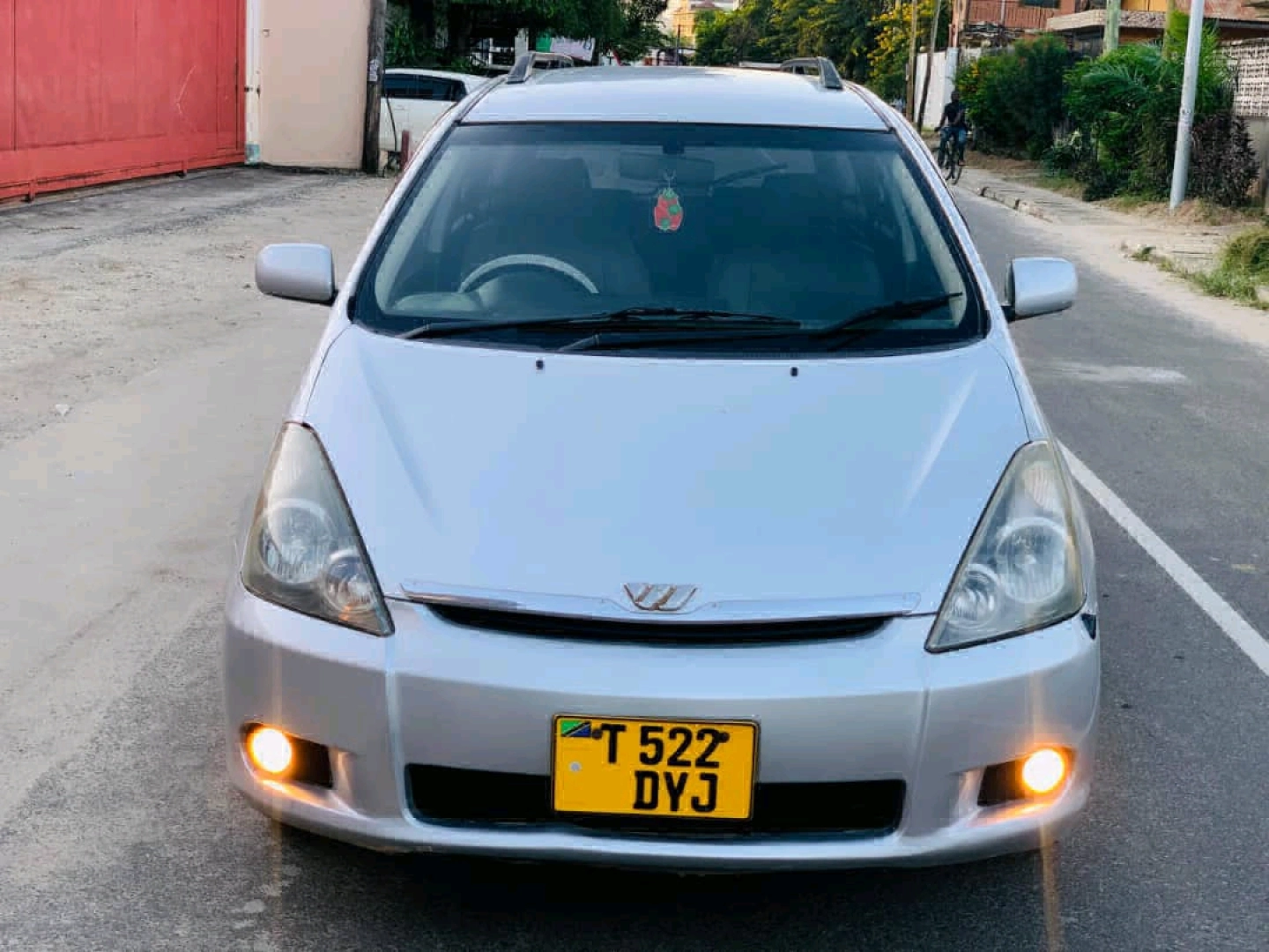 Toyota Wish Minivan Silver