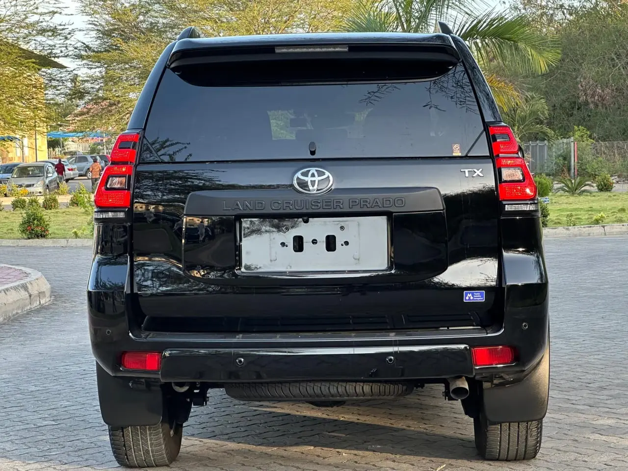 2023 Toyota Land Cruiser Prado GDJ150 thumbnail 4