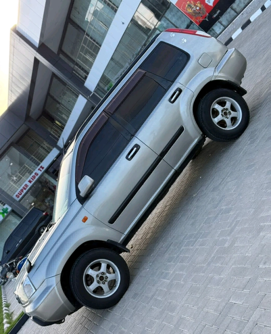 Nissan X-Trail SUV 1990 CC - Good Condition thumbnail 4