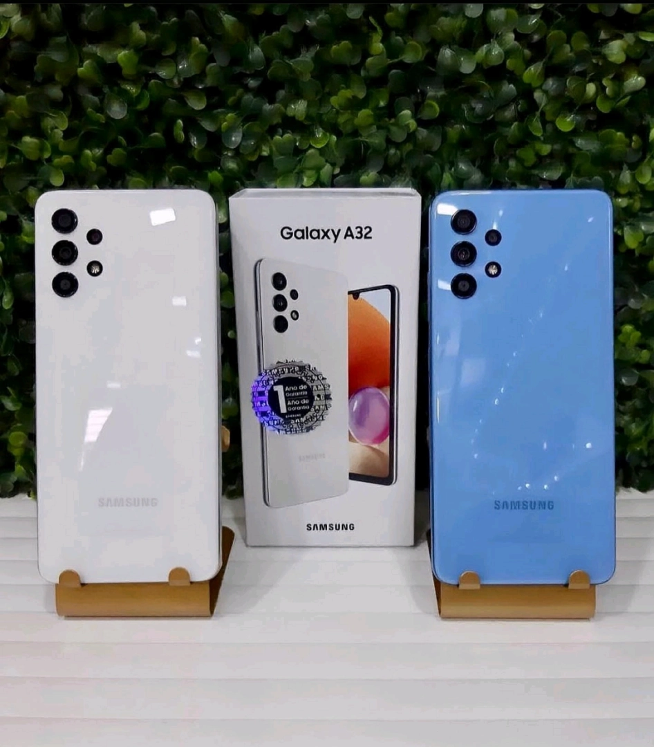 New Samsung Galaxy A32 (6GB/128GB) with Accessories thumbnail 2