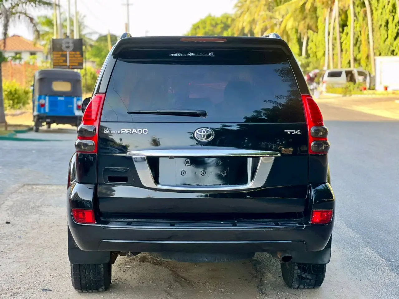 Toyota Land Cruiser Prado 120 TX thumbnail 4