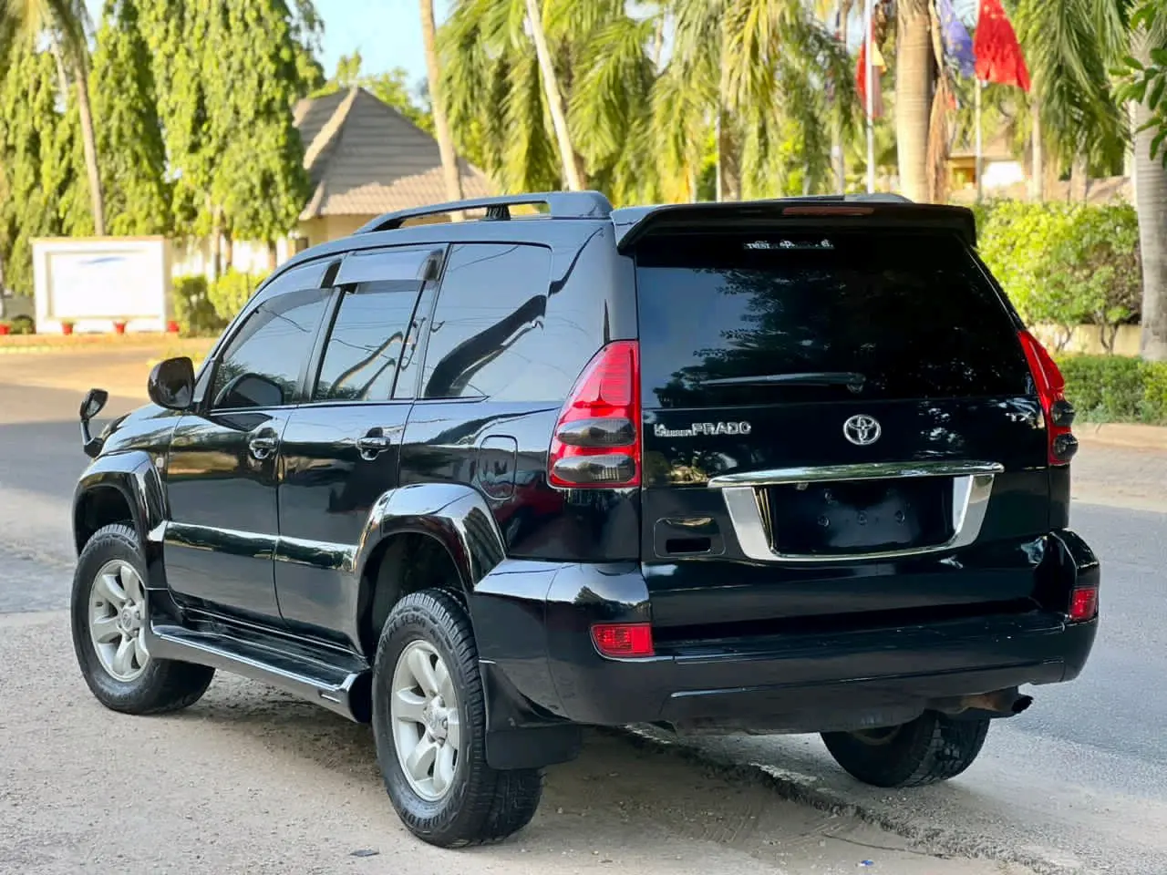 Toyota Land Cruiser Prado 120 TX thumbnail 7