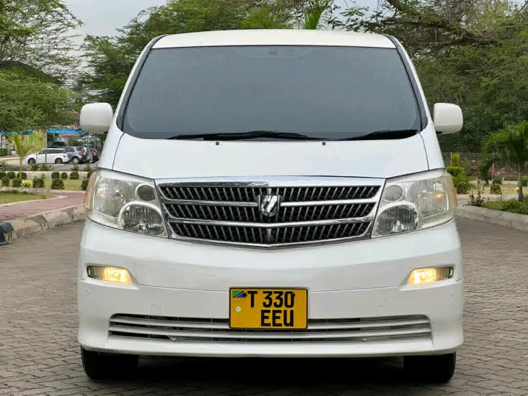 2005 Toyota Alphard Minivan for Sale
