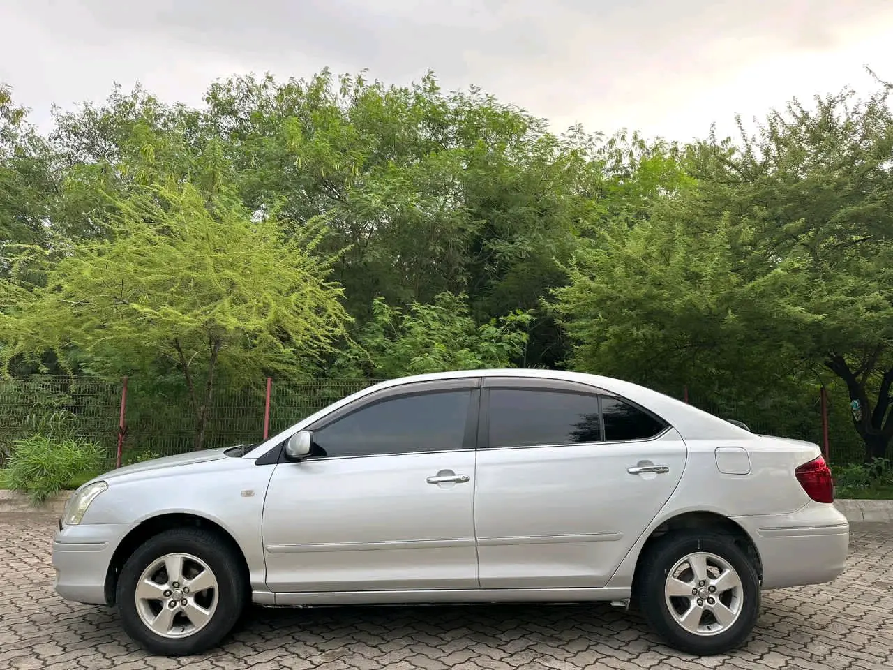 Toyota Premio F 2006 thumbnail 5